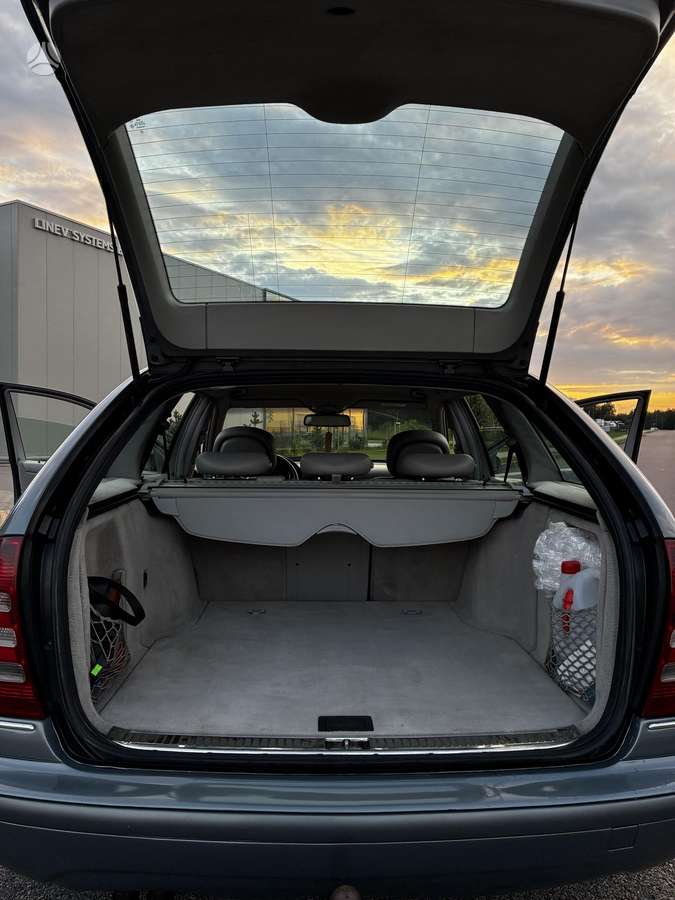 Mercedes-Benz C200 2007 — photo 18