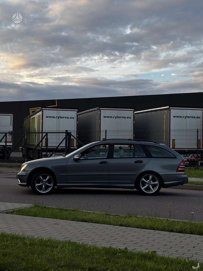 Mercedes-Benz C200 2007 — engine 2149 cm³, 122 HP (90kW)