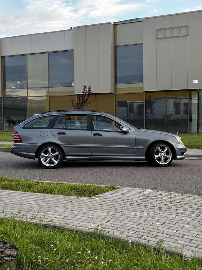 Mercedes-Benz C200 2007 — photo 8