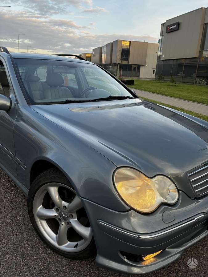 Mercedes-Benz C200 2007 — photo 9