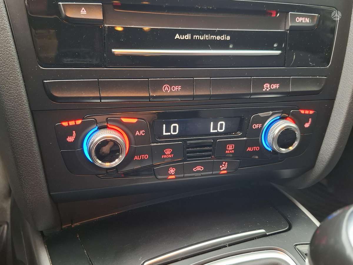 Audi A4 2014 — photo 16