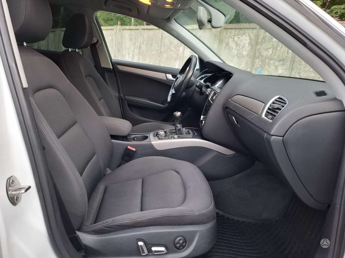 Audi A4 2014 — photo 24