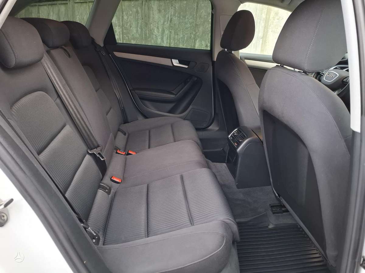 Audi A4 2014 — photo 25