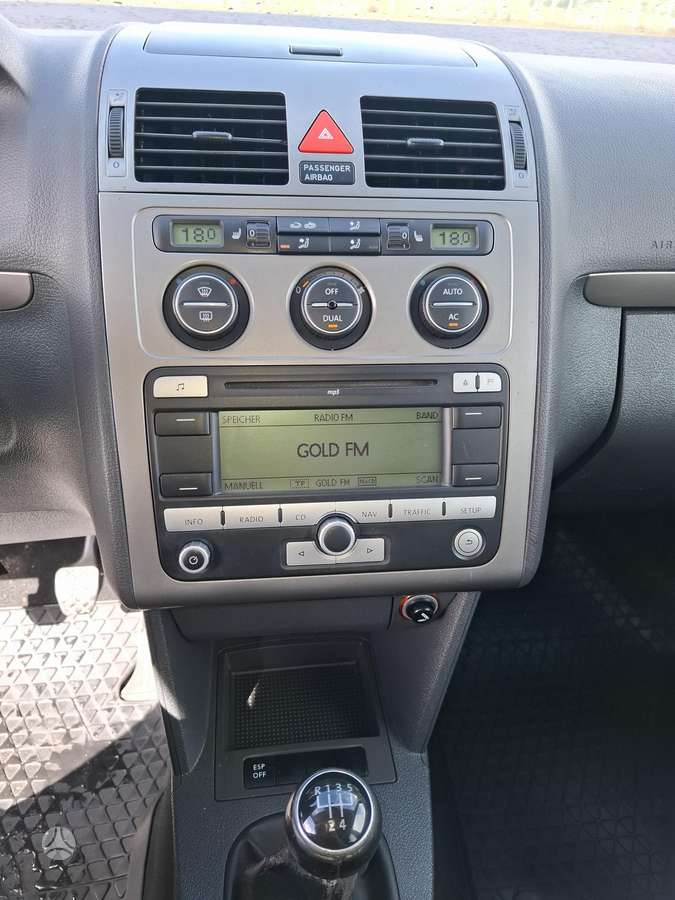 Volkswagen Touran 2008 — photo 14