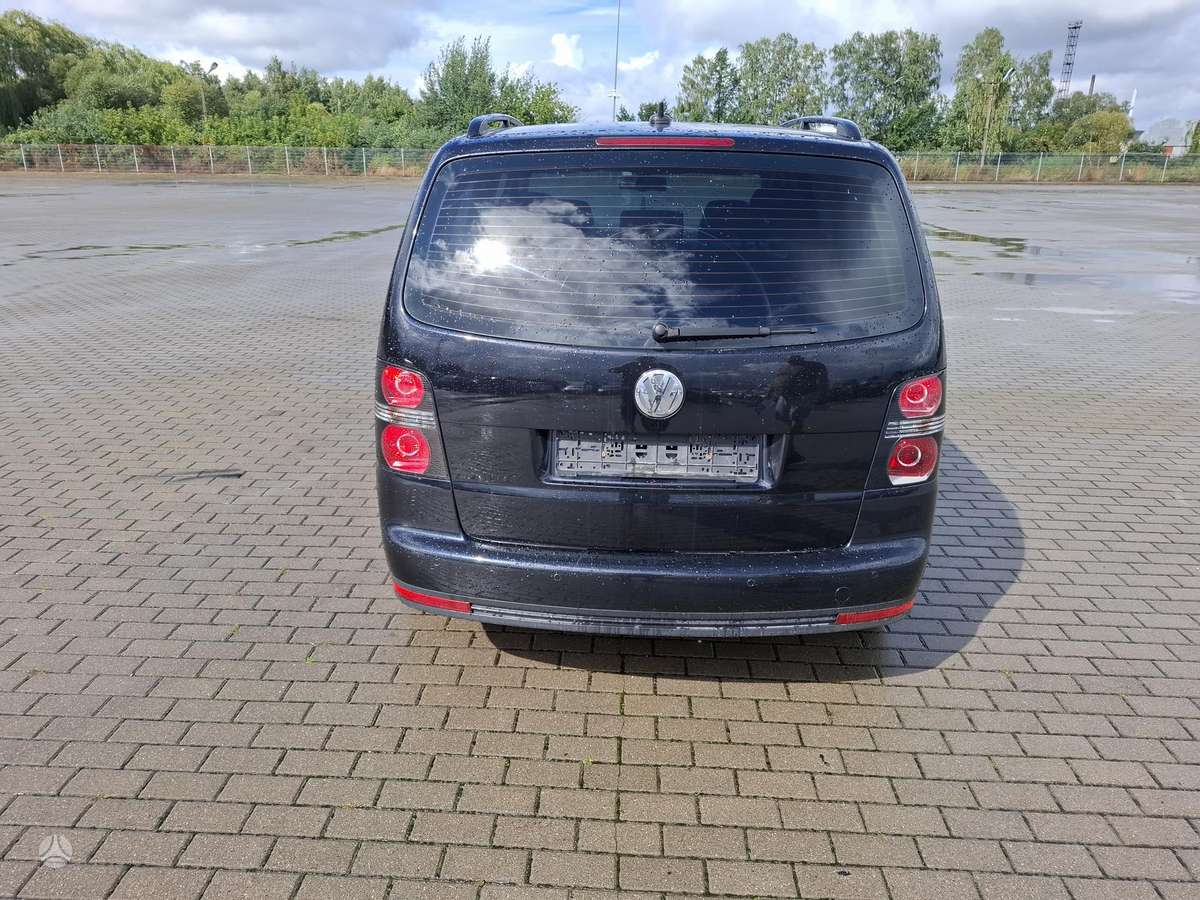 Volkswagen Touran 2008 — photo 6