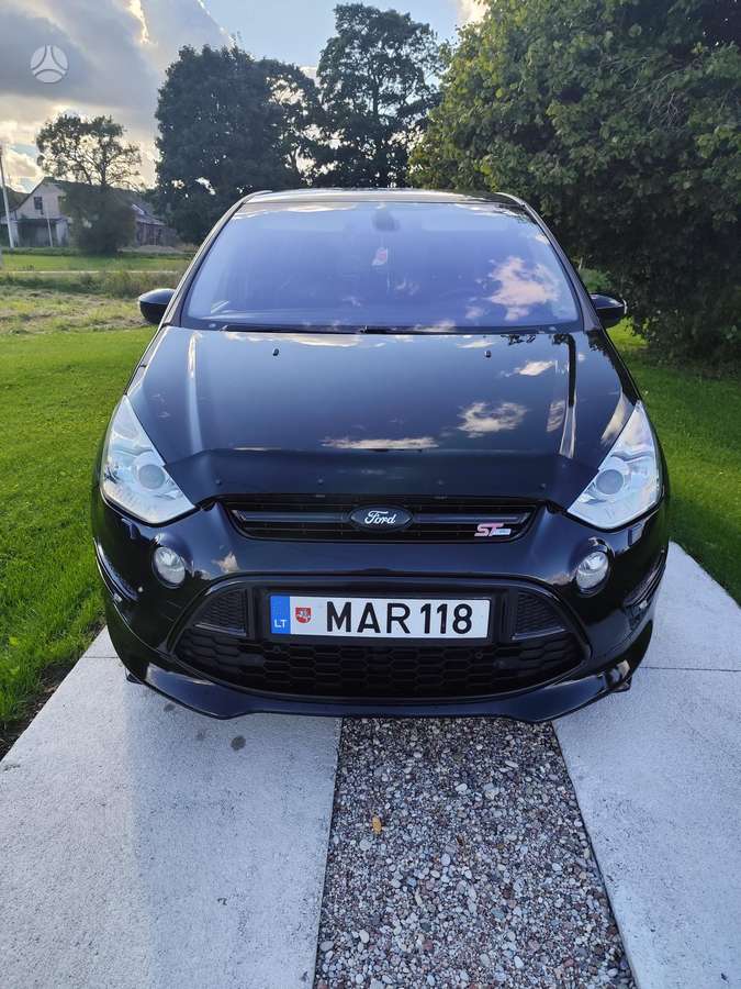 Ford S-MAX 2010 — rear view