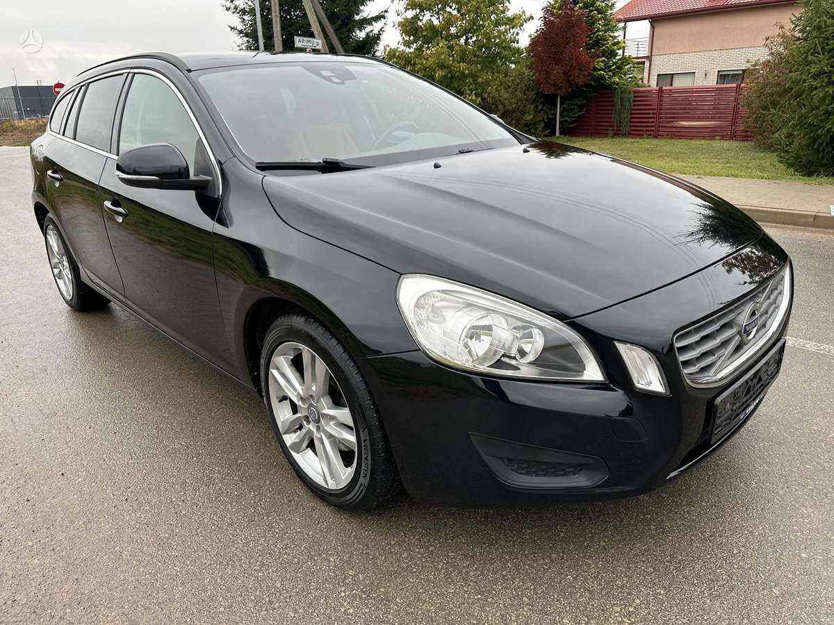 Volvo V60 2012 — photo 7
