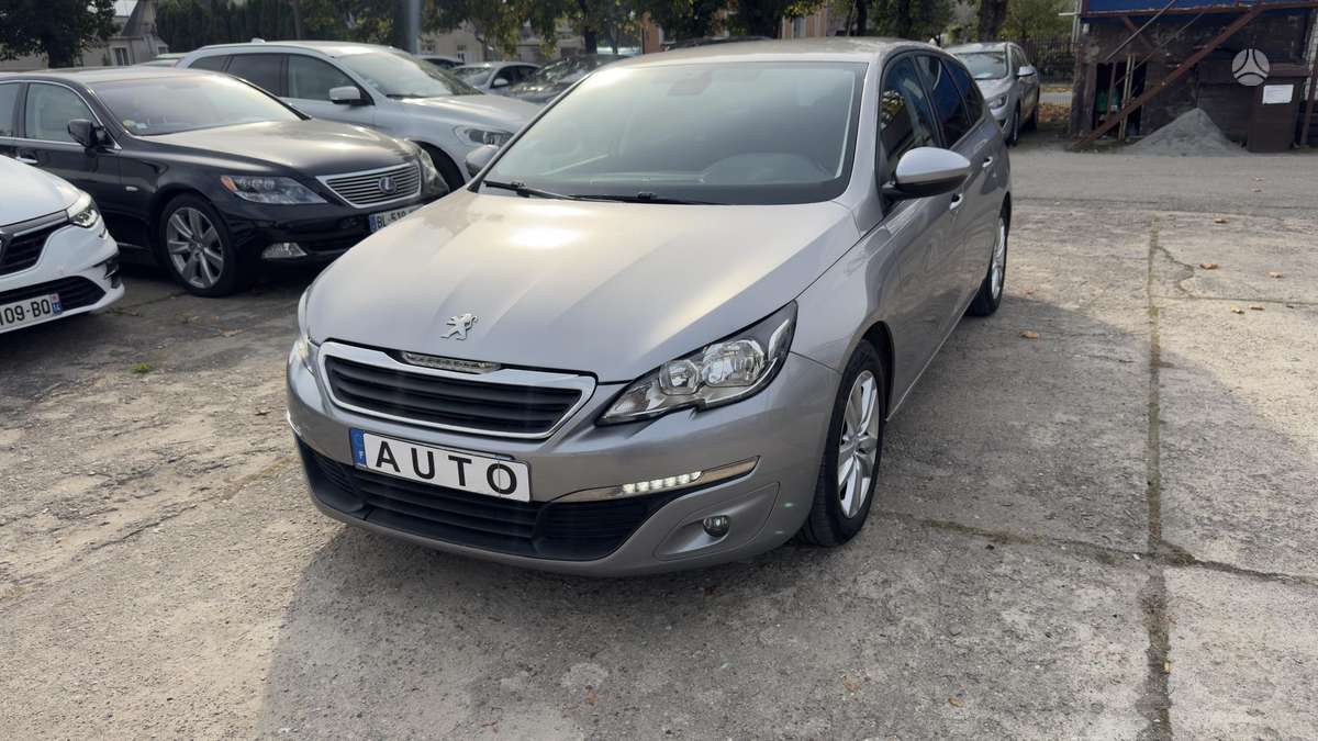 Peugeot 308 2015 — фото 11