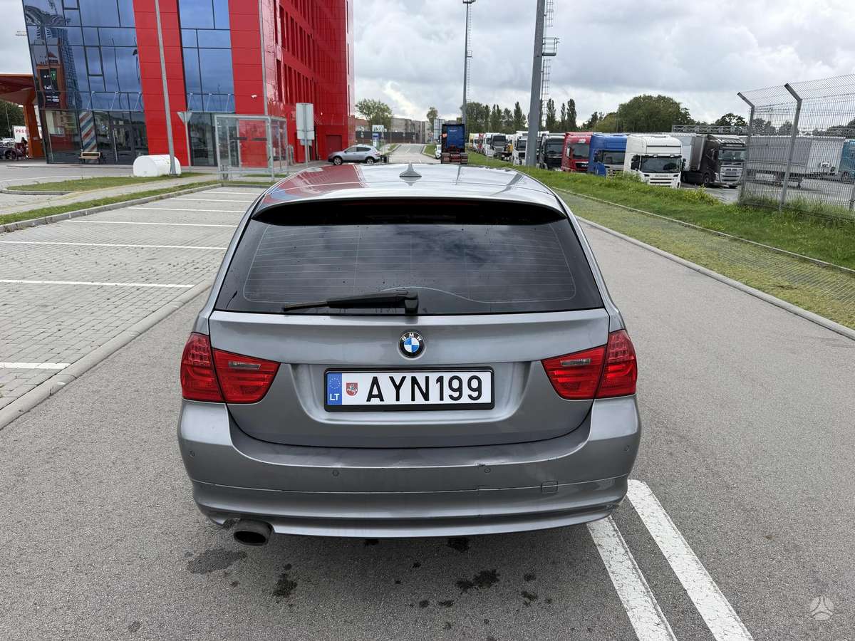 BMW 320 2009 — engine 2000 cm³, 177 HP (130kW)
