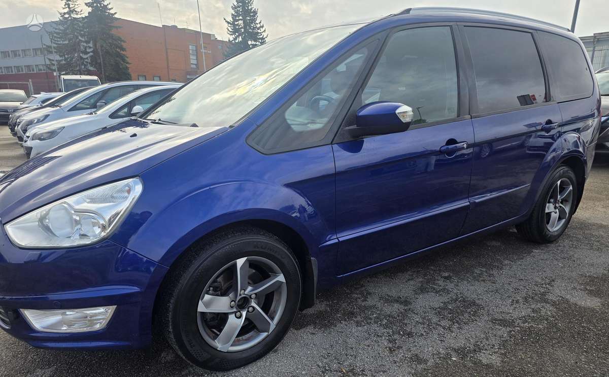 Ford Galaxy 2014 — вигляд ззаду