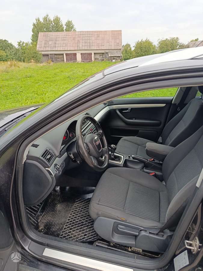 Audi A4 2007 — photo 8