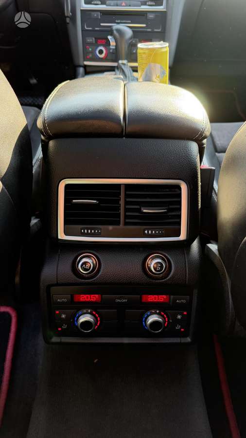 Audi Q7 2009 — photo 18