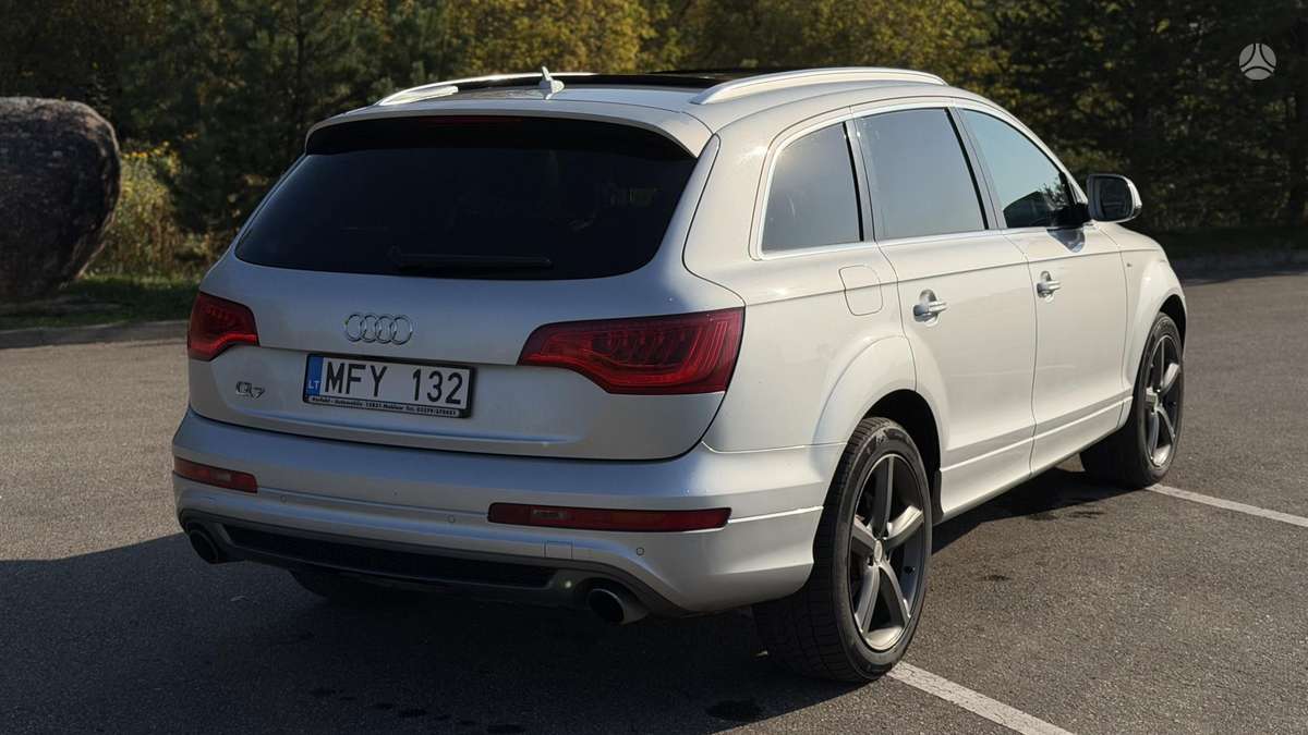 Audi Q7 2009 — photo 8