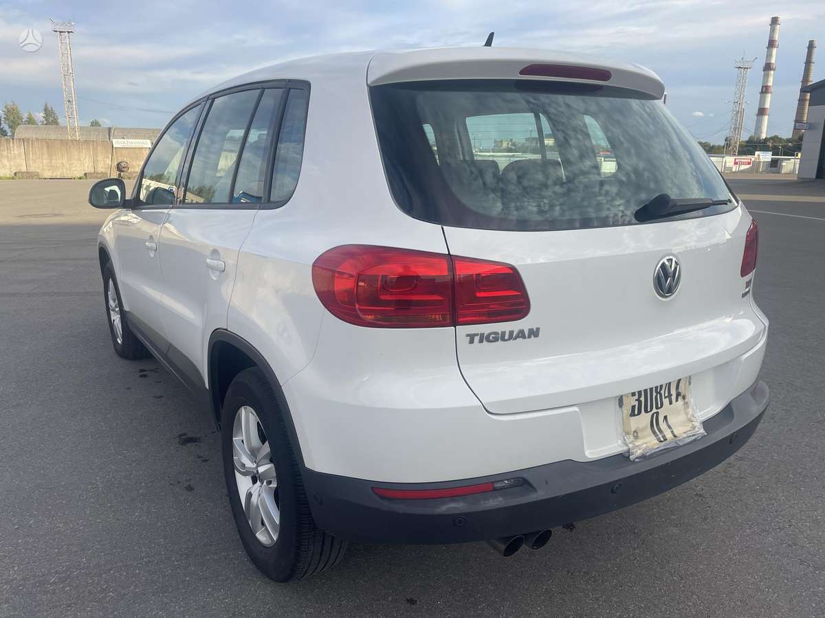 Volkswagen Tiguan 2012 — photo 7