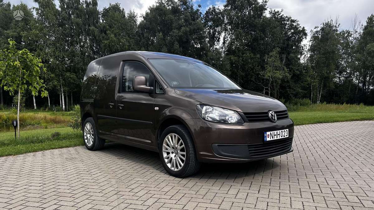 Volkswagen Caddy 2013 — вигляд ззаду