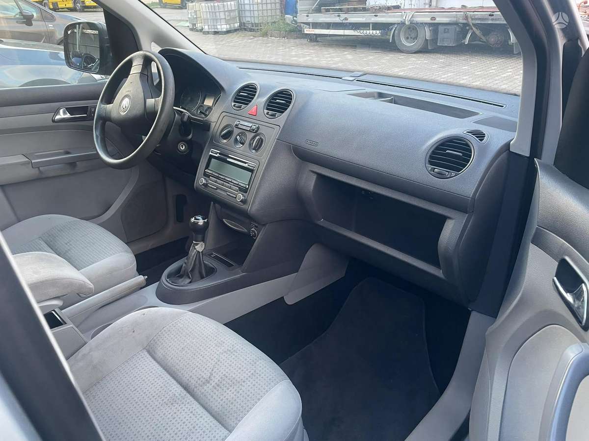 Volkswagen Caddy 2009 — photo 7