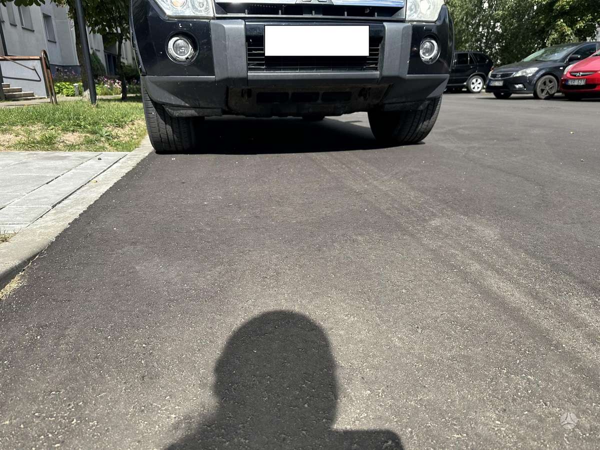 Mitsubishi Pajero 2009 — photo 7