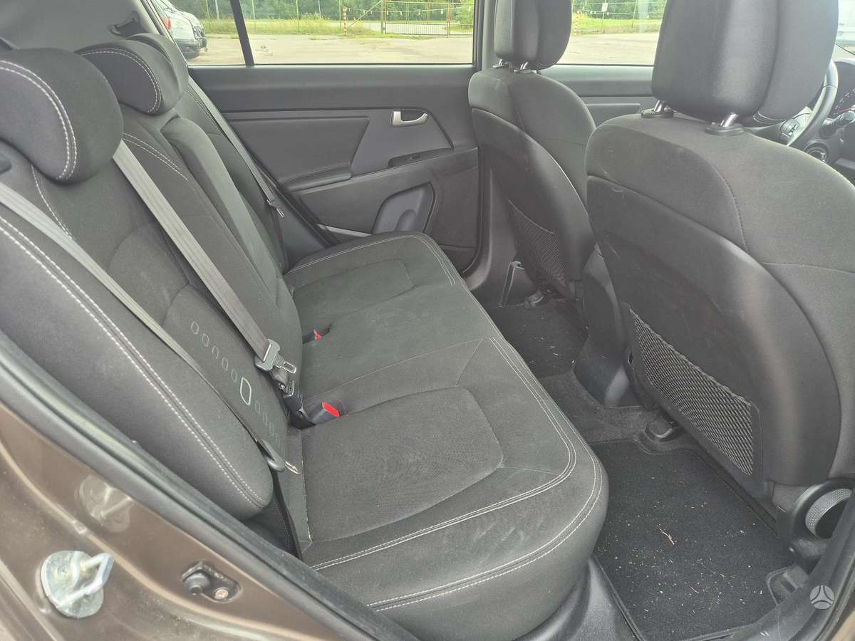 Kia Sportage 2010 — photo 10
