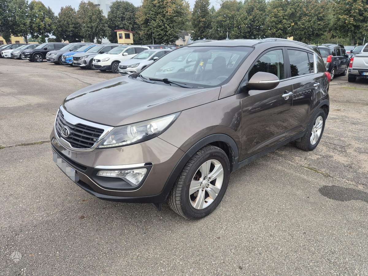 Kia Sportage 2010 — rear view