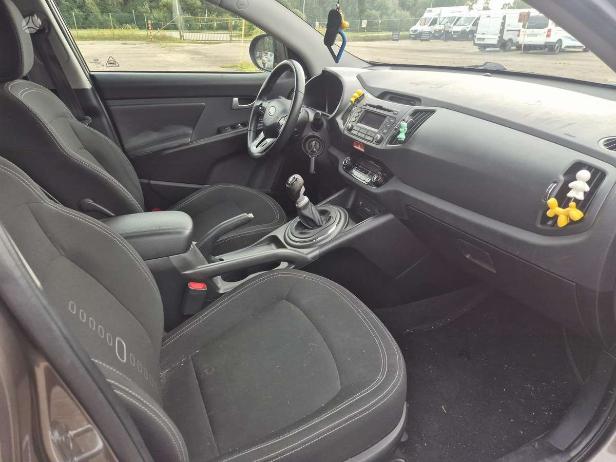Kia Sportage 2010 — photo 9