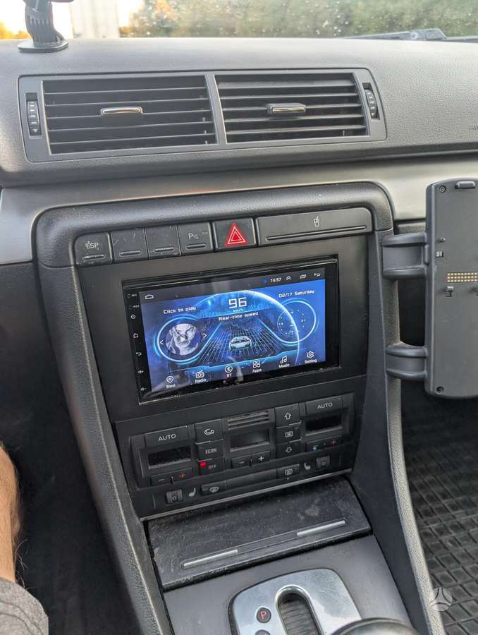 Audi A4 2005 — photo 11