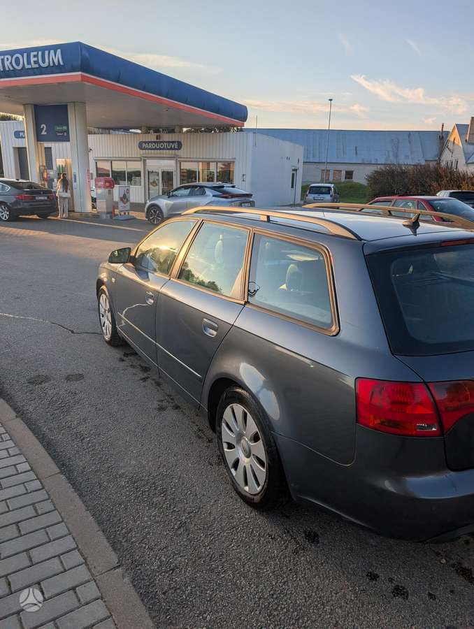 Audi A4 2005 — photo 5