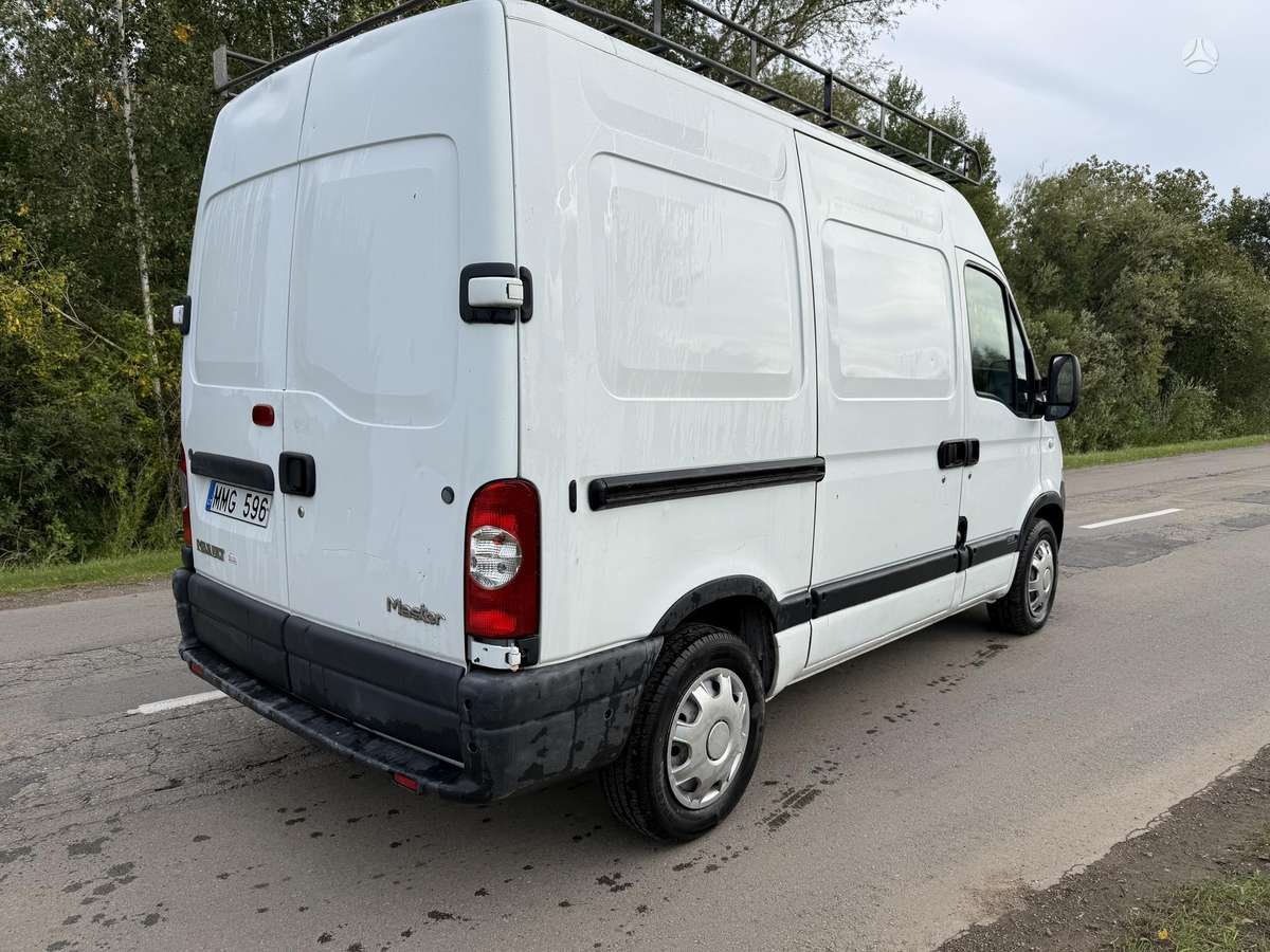 Renault Master 2004 — вигляд ззаду