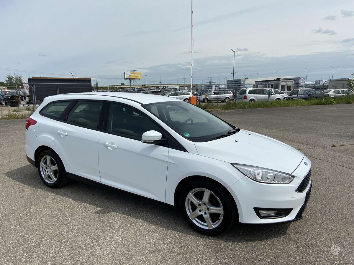 Ford Focus 2015 — фото 10