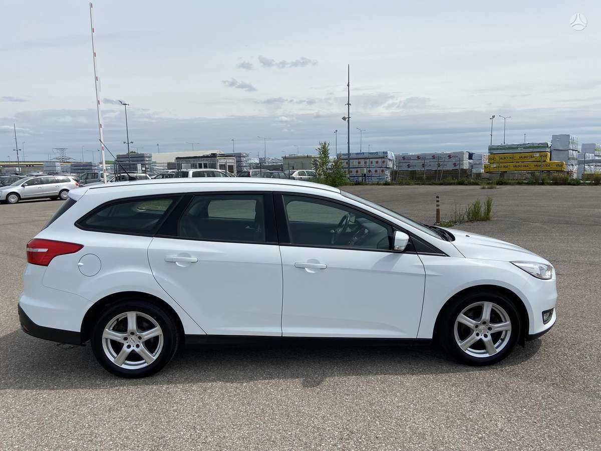 Ford Focus 2015 — фото 9