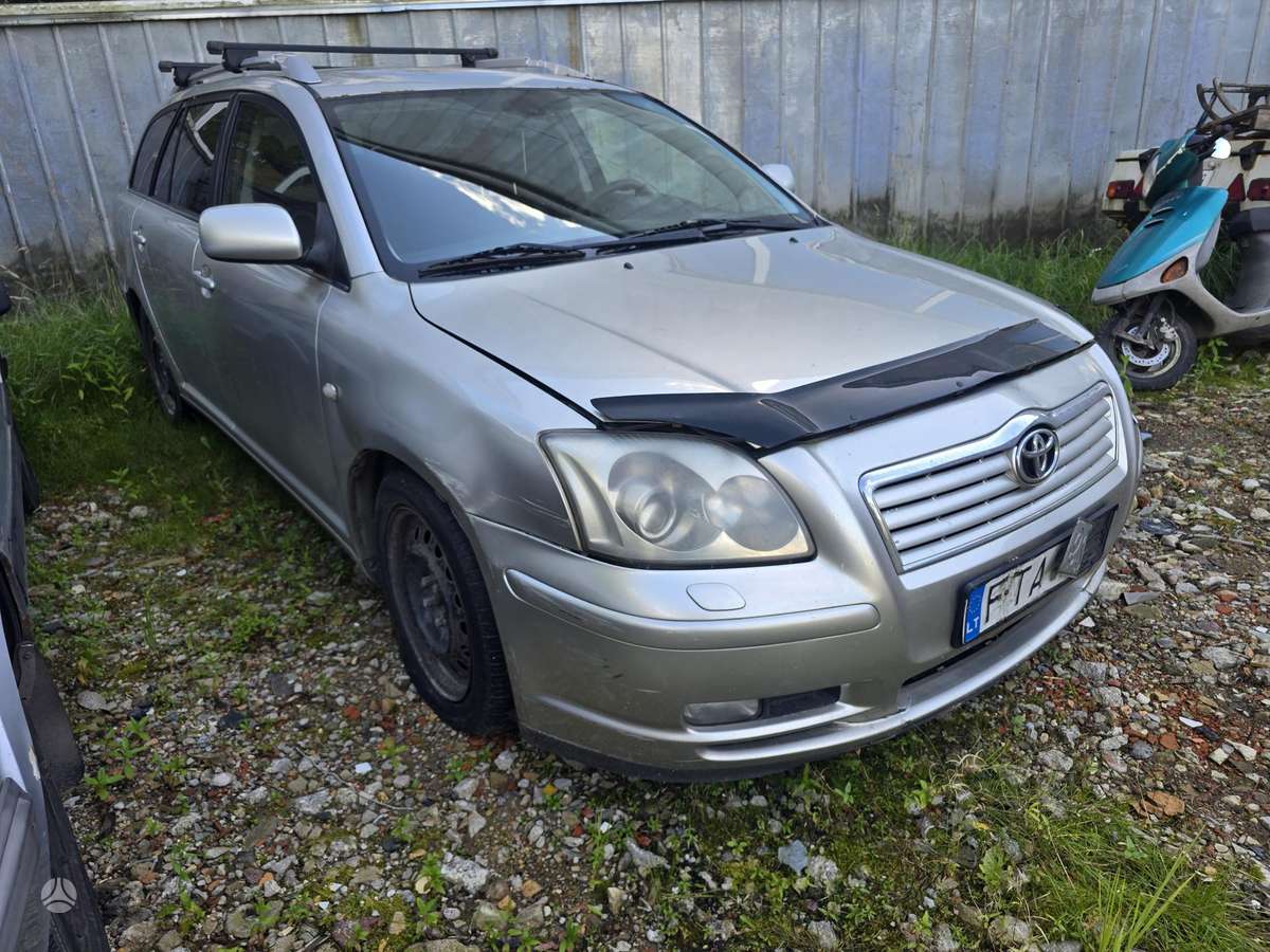Toyota Avensis, 2005
