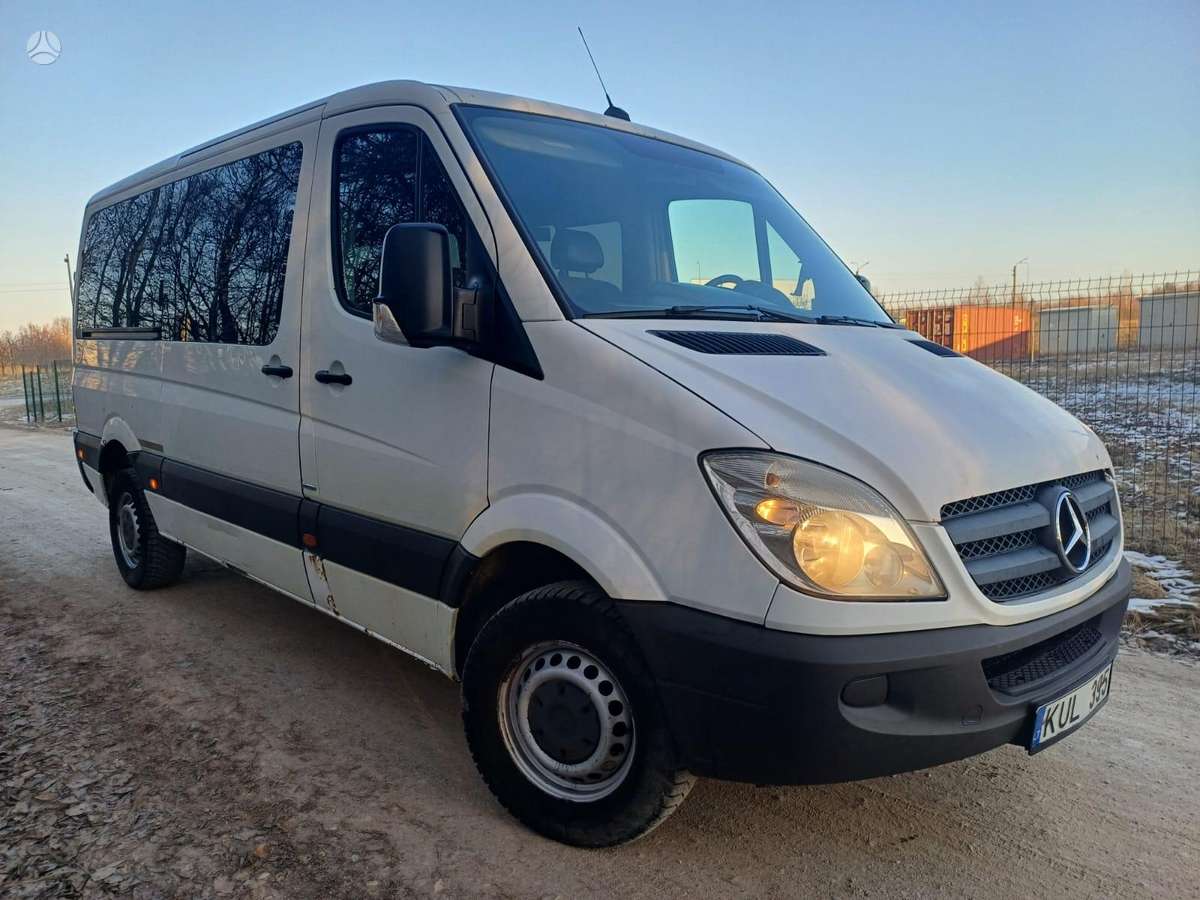 Mercedes-Benz Sprinter 2012 — interior