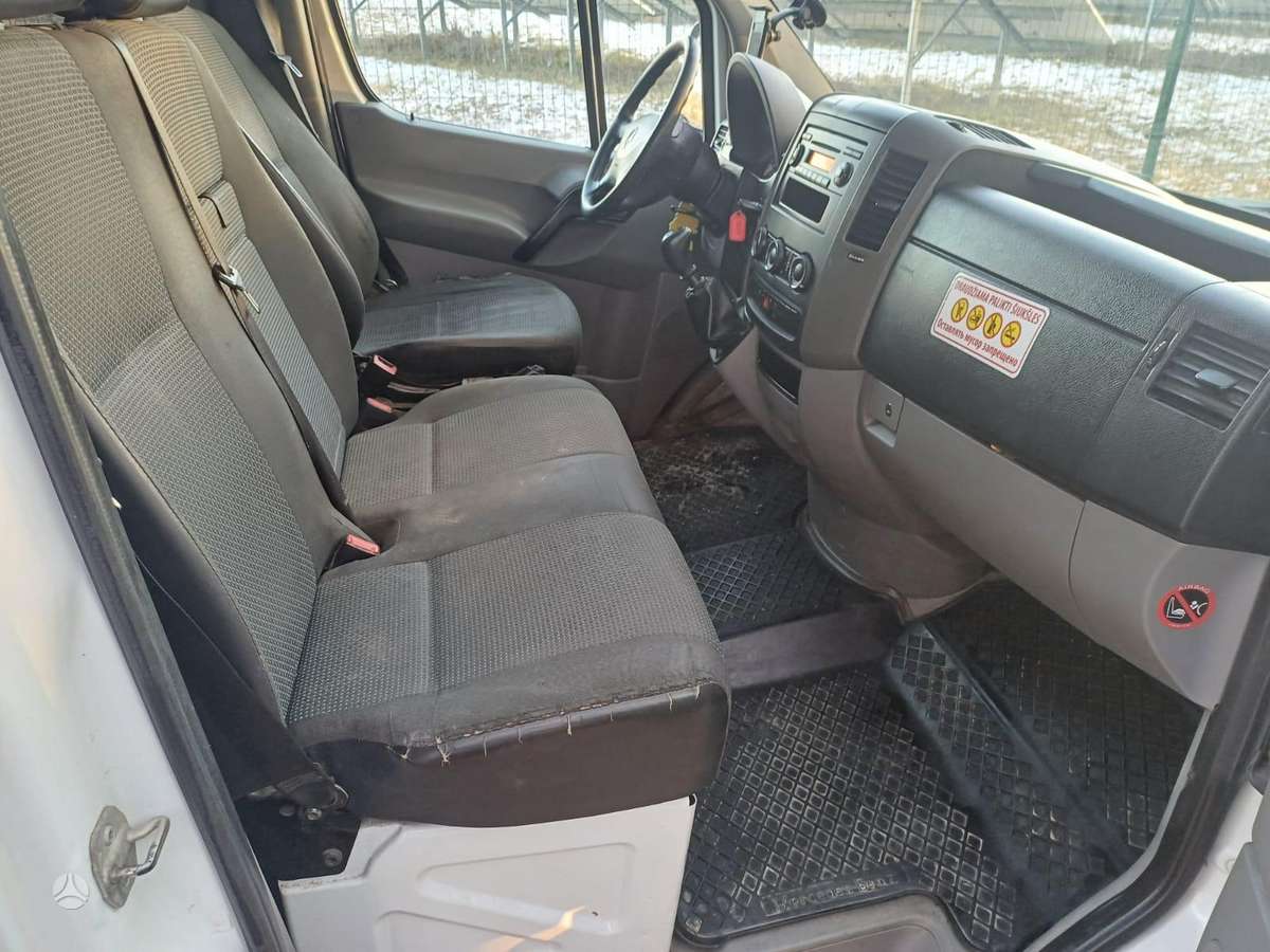 Mercedes-Benz Sprinter 2012 — photo 7