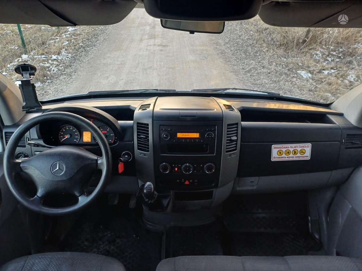 Mercedes-Benz Sprinter 2012 — photo 8