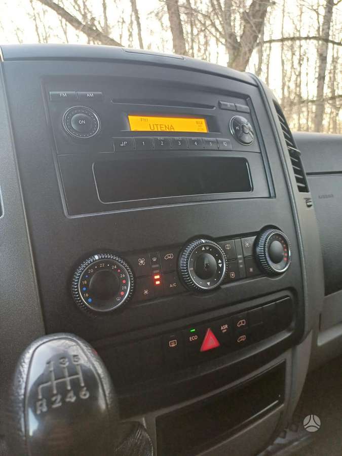 Mercedes-Benz Sprinter 2012 — photo 9