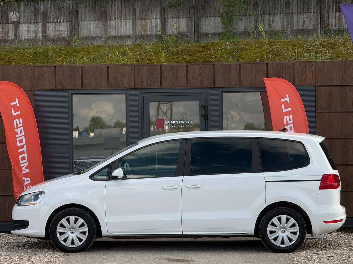 Volkswagen Sharan 2013 — photo 8