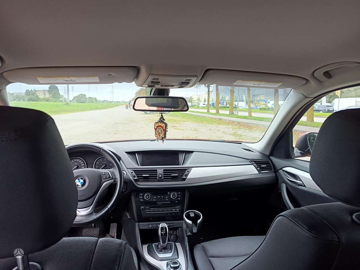 BMW X1 2015 — photo 10