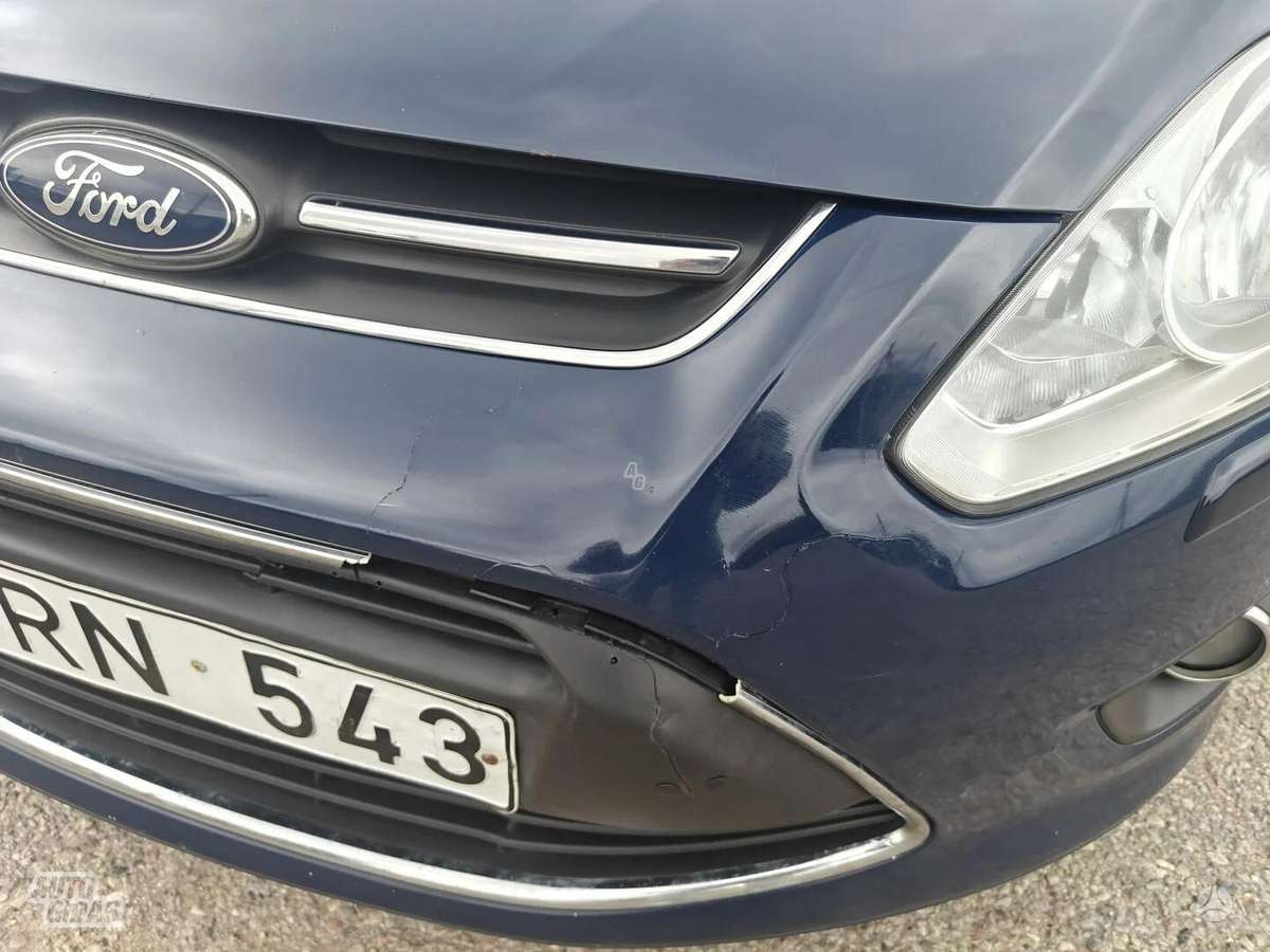 Ford C-MAX 2011 — photo 12