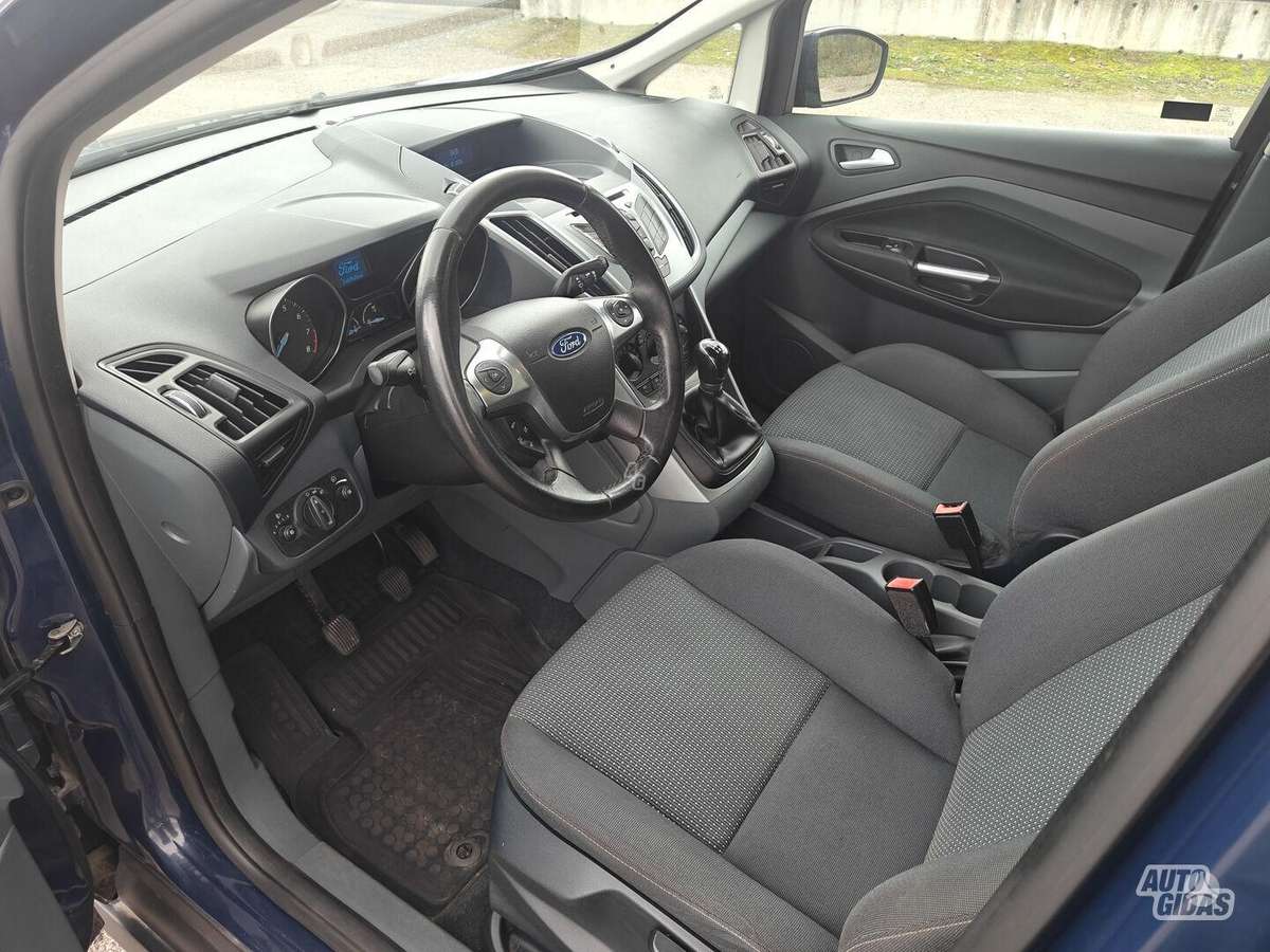 Ford C-MAX 2011 — photo 7