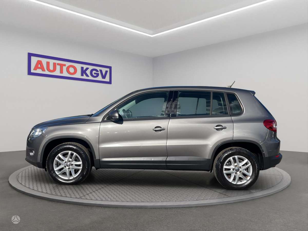 Volkswagen Tiguan 2008 — вигляд ззаду