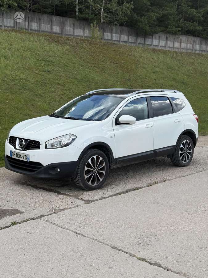 Nissan Qashqai+2, 2011