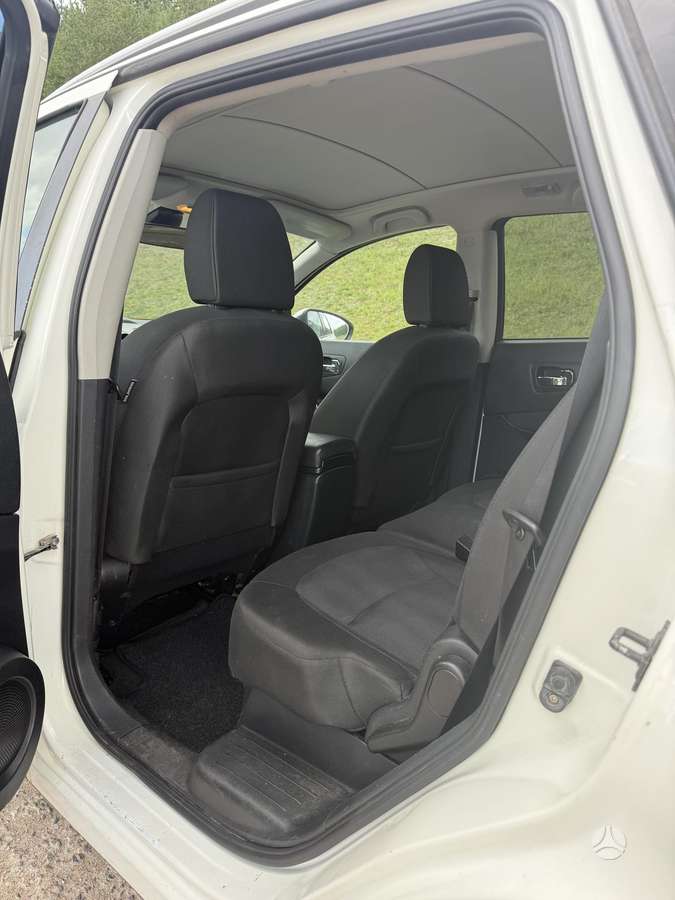 Nissan Qashqai+2 2011 — photo 8