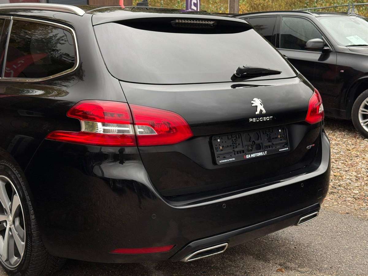 Peugeot 308 2015 — photo 11
