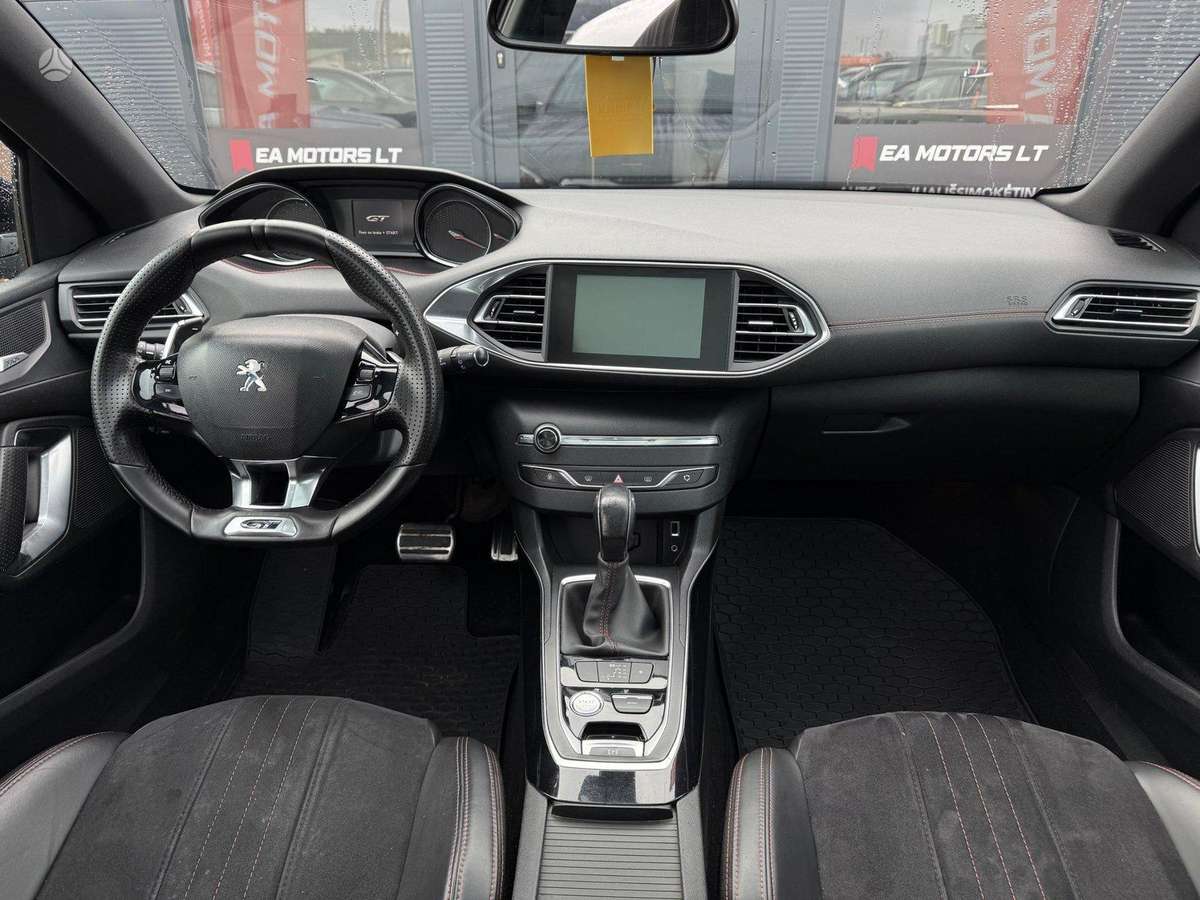 Peugeot 308 2015 — photo 16