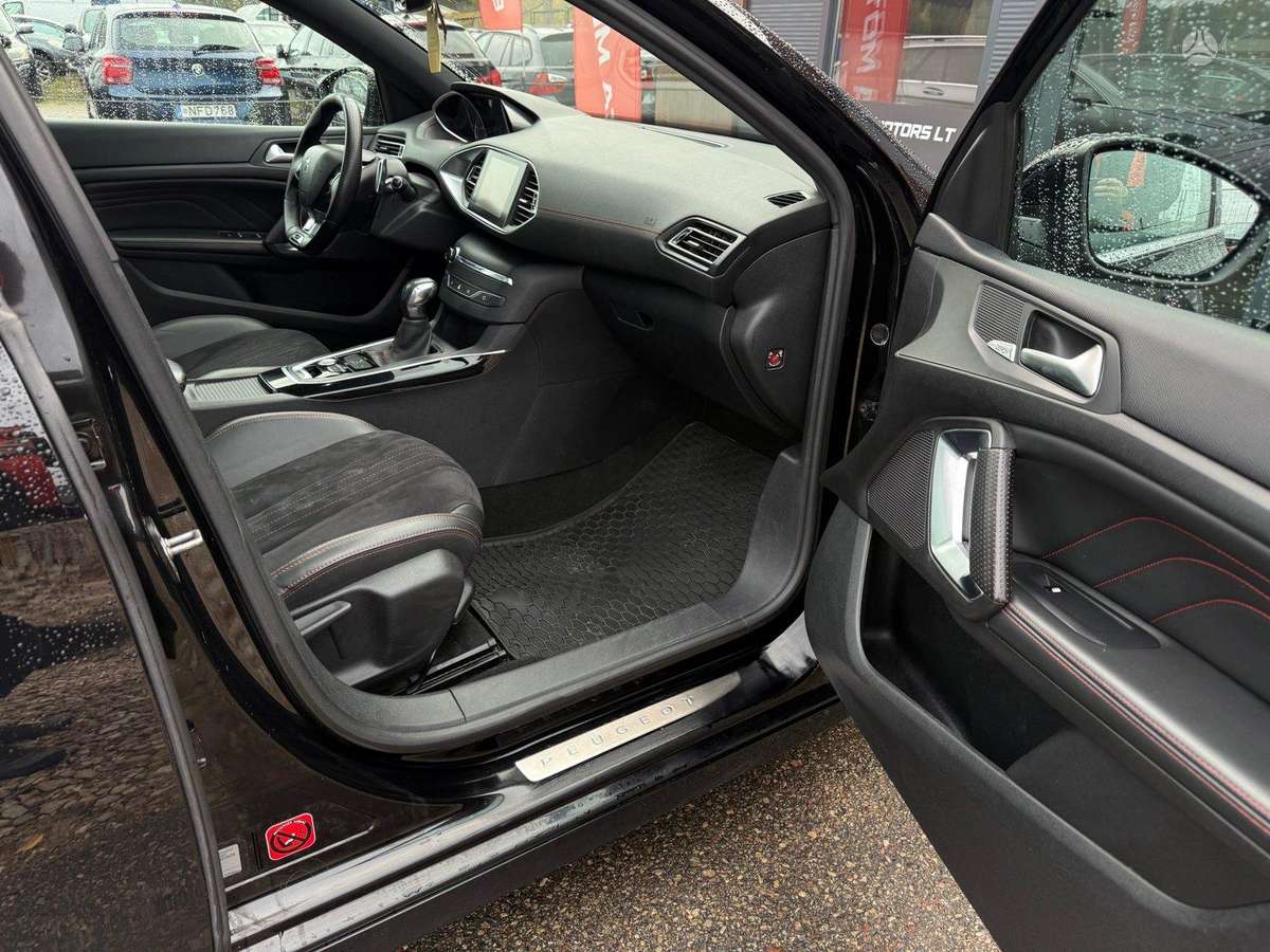 Peugeot 308 2015 — photo 19