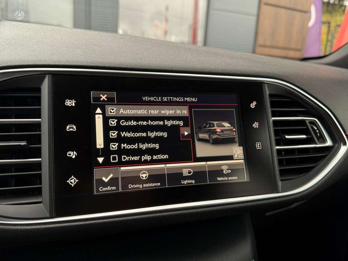 Peugeot 308 2015 — photo 23