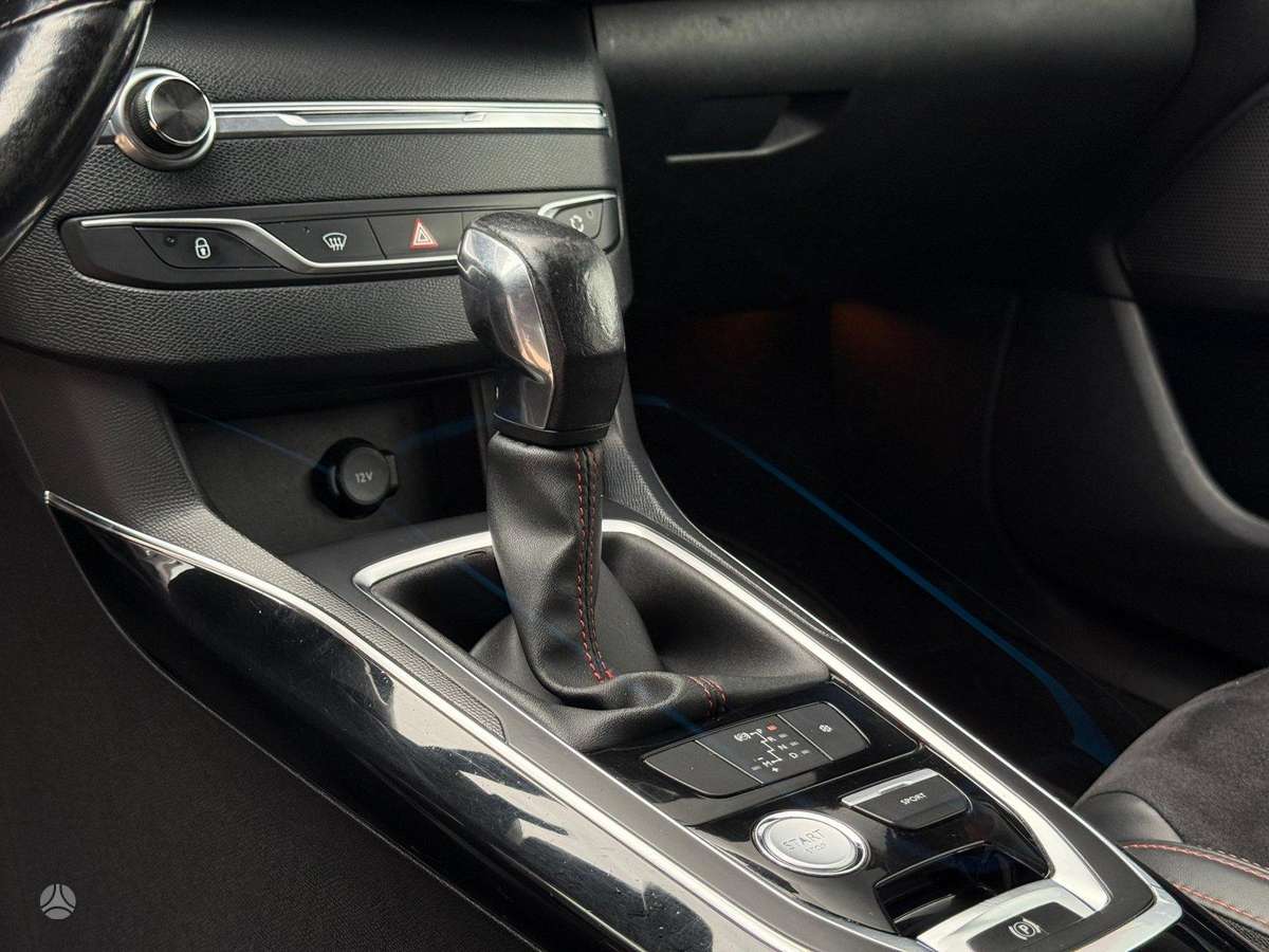 Peugeot 308 2015 — photo 26