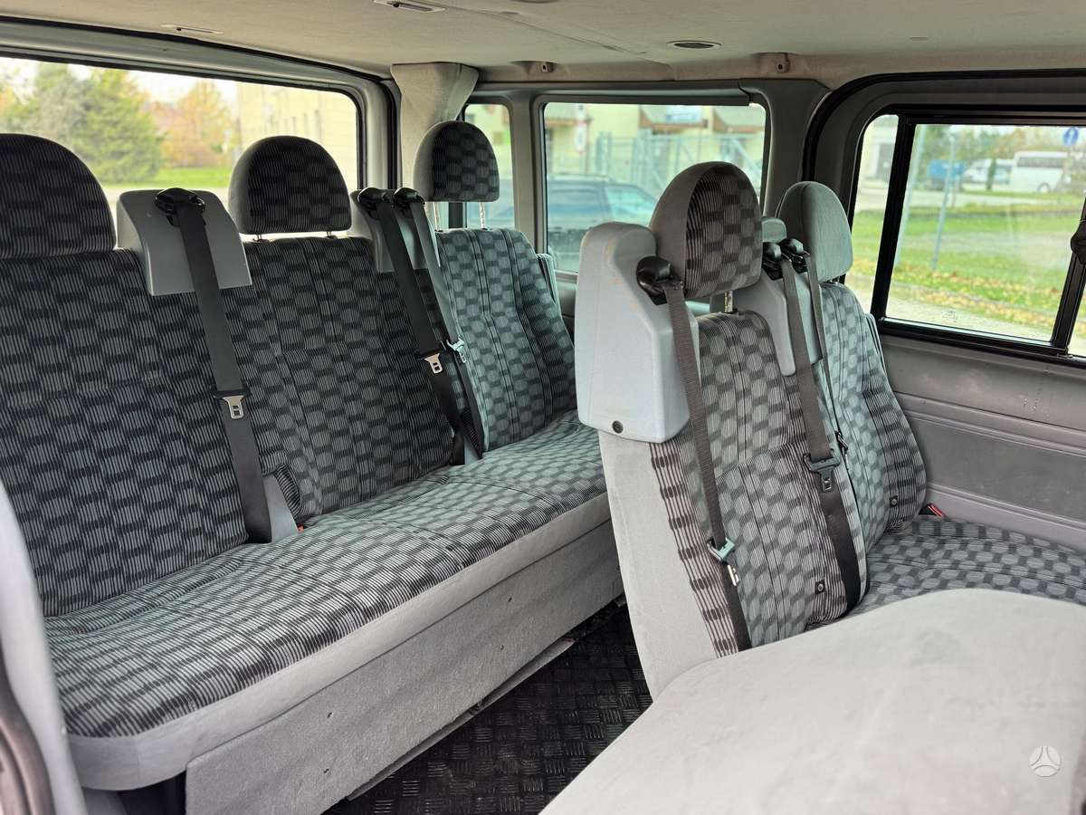 Ford Tourneo 2011 — photo 12