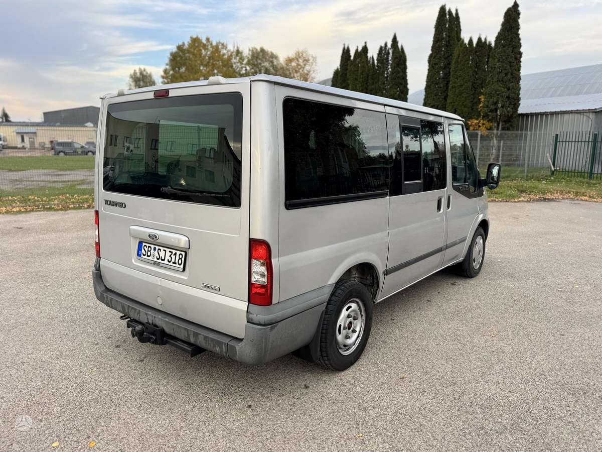 Ford Tourneo 2011 — engine 2200 cm³, 116 HP (85kW)