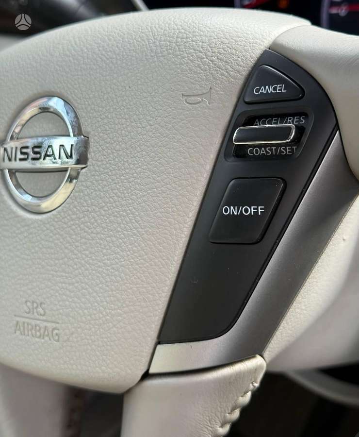 Nissan Quest 2012 — фото 11