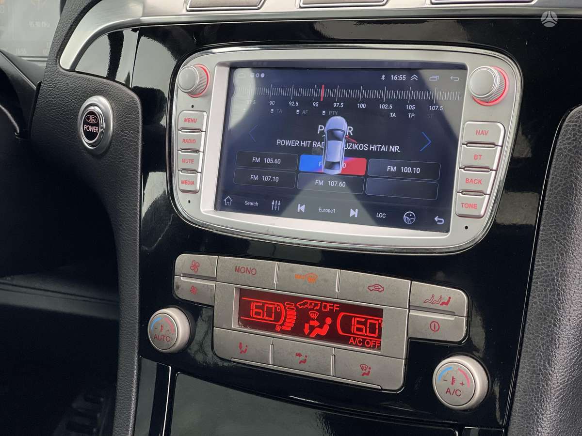 Ford Galaxy 2010 — photo 25